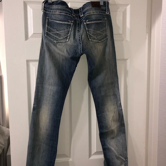 Distresses Denim jeans - Picture 2 of 4